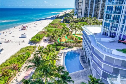 Condo in Miami Beach, Florida, 2 bedrooms  № 2051659 - photo 3