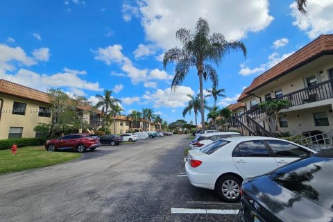 Купить кондоминиум в Лейк-Уорт, Флорида 2 спальни, 73.39м2, № 1992848 - фото 12