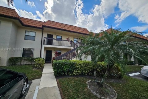 Купить кондоминиум в Лейк-Уорт, Флорида 2 спальни, 73.39м2, № 1992848 - фото 10