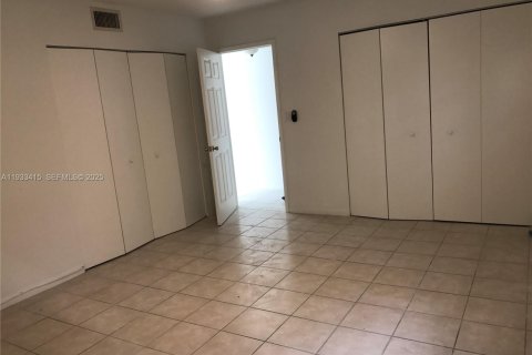 Casa en alquiler en Hollywood, Florida, 1 dormitorio № 1991401 - foto 7