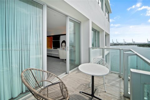 Copropriété à vendre à Miami Beach, Floride: 2 chambres, 101.08 m2 № 1937714 - photo 14