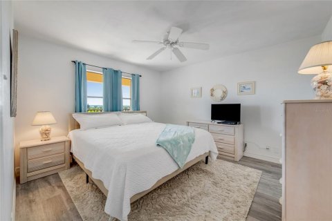 Condo in Ormond Beach, Florida, 2 bedrooms  № 1796704 - photo 15