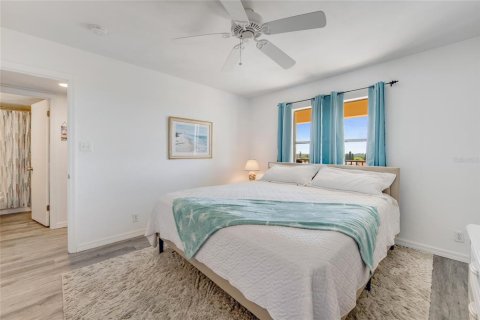 Condo in Ormond Beach, Florida, 2 bedrooms  № 1796704 - photo 14