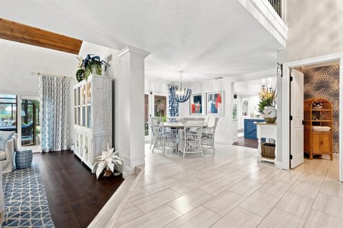 House in Jupiter, Florida 5 bedrooms, 305.93 sq.m. № 2393211 - photo 24