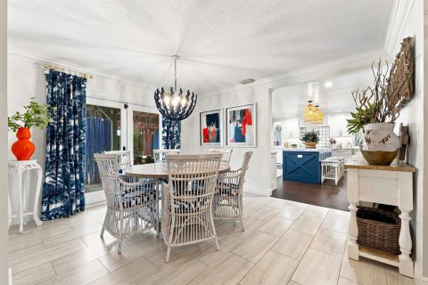 House in Jupiter, Florida 5 bedrooms, 305.93 sq.m. № 2393211 - photo 21