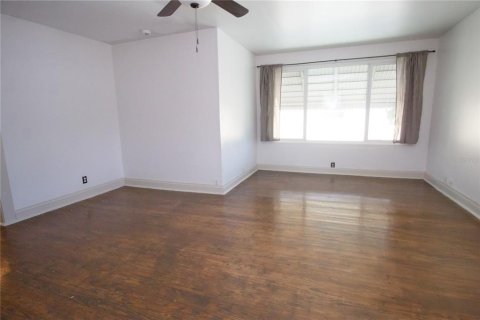 Casa en alquiler en Tampa, Florida, 3 dormitorios, 116.13 m2 № 1826494 - foto 6