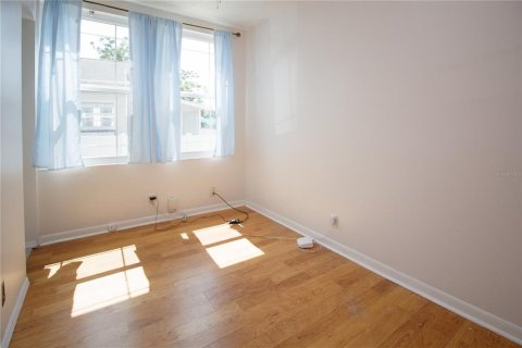 Casa en alquiler en Tampa, Florida, 3 dormitorios, 116.13 m2 № 1826494 - foto 12