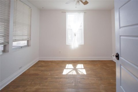 Casa en alquiler en Tampa, Florida, 3 dormitorios, 116.13 m2 № 1826494 - foto 9
