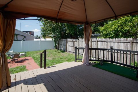Casa en alquiler en Tampa, Florida, 3 dormitorios, 116.13 m2 № 1826494 - foto 21