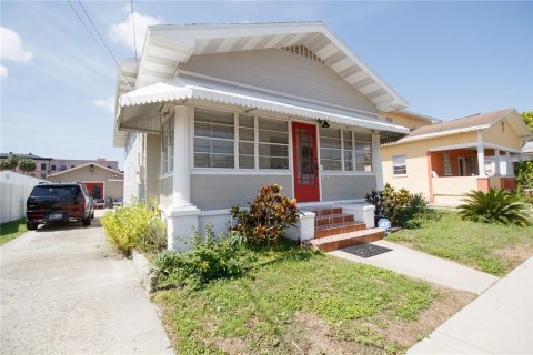 Casa en alquiler en Tampa, Florida, 3 dormitorios, 116.13 m2 № 1826494 - foto 4