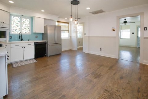 Casa en alquiler en Tampa, Florida, 3 dormitorios, 116.13 m2 № 1826494 - foto 13