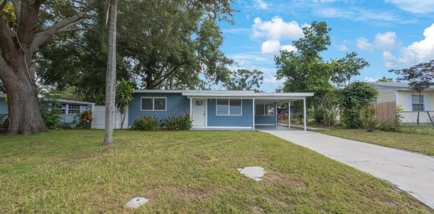 Casa en Saint Petersburg, Florida 3 dormitorios, 141.21 m2 № 1858338