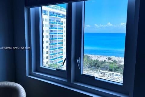 Condominio en alquiler en Miami Beach, Florida, 1 dormitorio, 78.97 m2 № 2152630 - foto 16