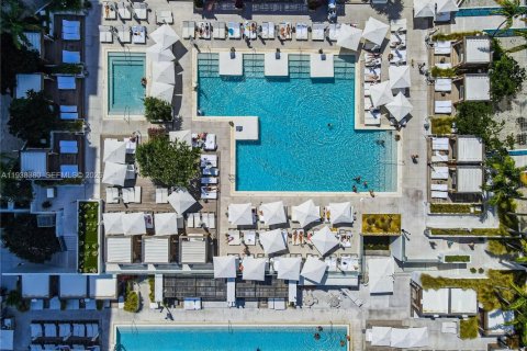 Condominio en alquiler en Miami Beach, Florida, 1 dormitorio, 78.97 m2 № 2152630 - foto 12