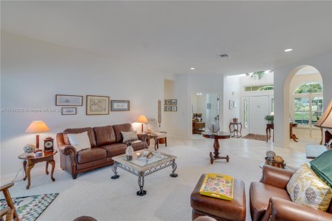 House in LaBelle, Florida 4 bedrooms, 316.43 sq.m. № 1726460 - photo 6