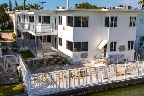 Immobilier commercial à vendre à Miami Beach, Floride № 2025709 - photo 11