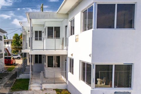 Immobilier commercial à vendre à Miami Beach, Floride № 2025709 - photo 10