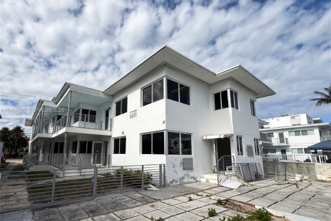 Immobilier commercial à vendre à Miami Beach, Floride № 2025709 - photo 8