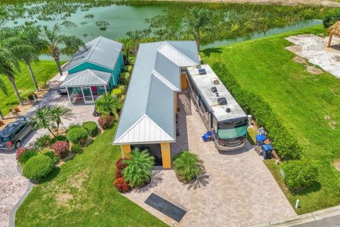 House in Polk City, Florida 1 bedroom, 76.09 sq.m. № 1759449 - photo 5