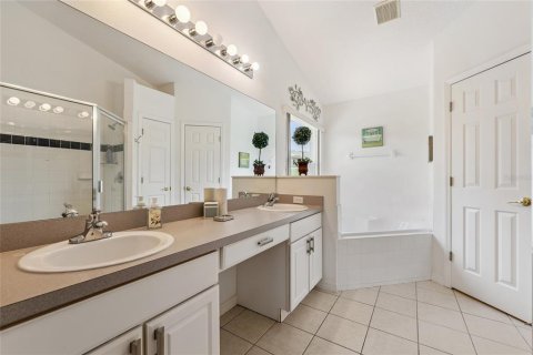 House in Davenport, Florida 4 bedrooms, 187.48 sq.m. № 1838592 - photo 20