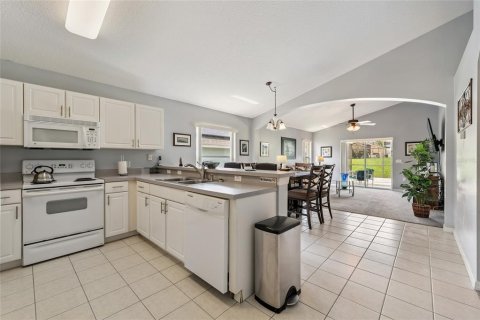 House in Davenport, Florida 4 bedrooms, 187.48 sq.m. № 1838592 - photo 6