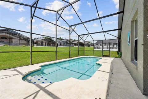 House in Davenport, Florida 4 bedrooms, 187.48 sq.m. № 1838592 - photo 24