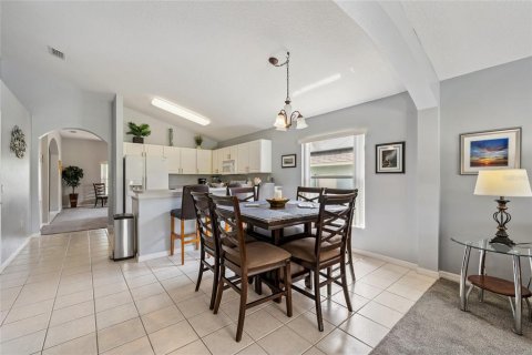 House in Davenport, Florida 4 bedrooms, 187.48 sq.m. № 1838592 - photo 10