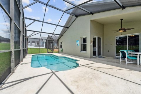 House in Davenport, Florida 4 bedrooms, 187.48 sq.m. № 1838592 - photo 25