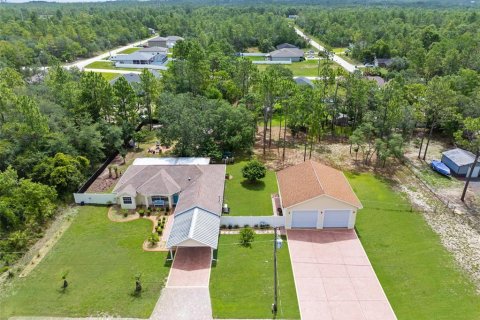House in Brooksville, Florida 3 bedrooms, 147.71 sq.m. № 1775116 - photo 1