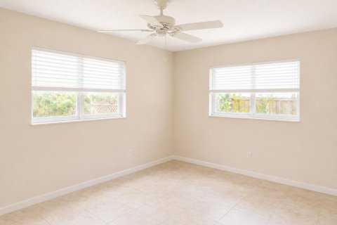 Propiedad comercial en venta en Wilton Manors, Florida, 173.36 m2 № 2248252 - foto 6