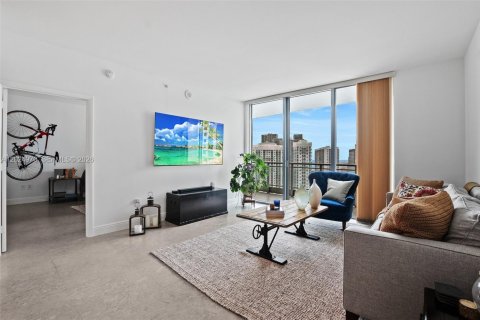 Condo in Miami, Florida, 2 bedrooms  № 2257378 - photo 8
