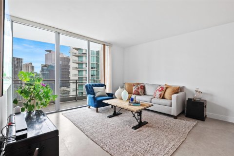 Condo in Miami, Florida, 2 bedrooms  № 2257378 - photo 6