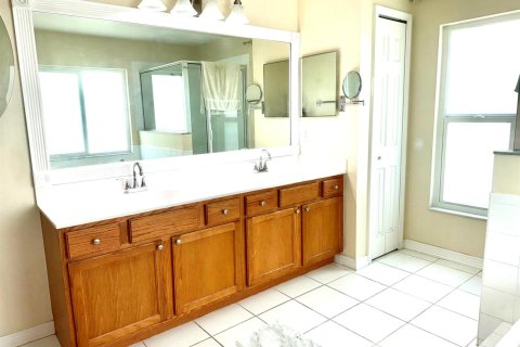 Casa en venta en St. Lucie, Florida, 4 dormitorios, 211.45 m2 № 2382844 - foto 18