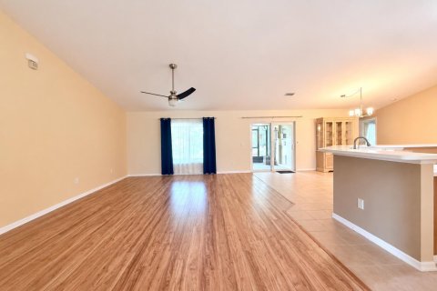 Casa en venta en St. Lucie, Florida, 4 dormitorios, 211.45 m2 № 2382844 - foto 4