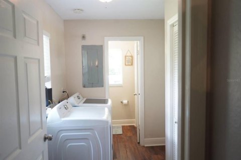 House in Oxford, Florida 4 bedrooms, 165.83 sq.m. № 1855801 - photo 18