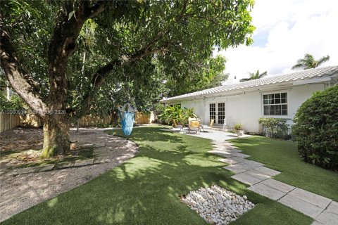 Villa ou maison à louer à Miami Shores, Floride: 3 chambres, 259.1 m2 № 2266084 - photo 10