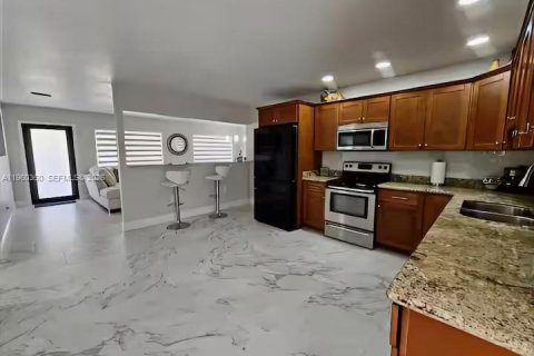 Villa ou maison à vendre à Key Largo, Floride: 3 chambres, 173.91 m2 № 2025235 - photo 9