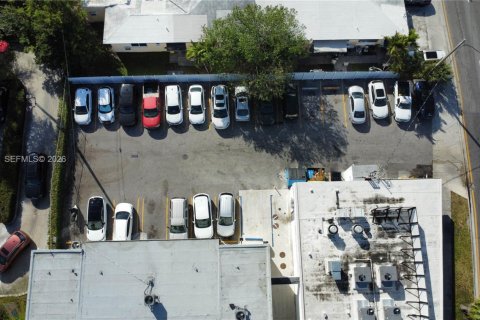 Купить коммерческую недвижимость в Майами, Флорида № 2033710 - фото 30