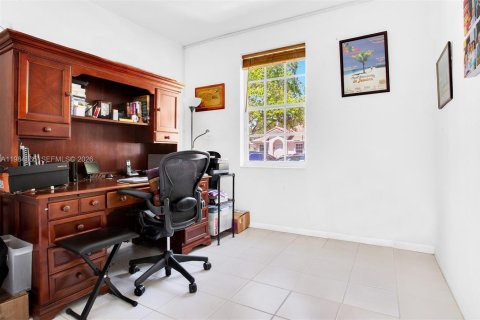 Villa ou maison à louer à Miramar, Floride: 3 chambres, 123 m2 № 2050391 - photo 23