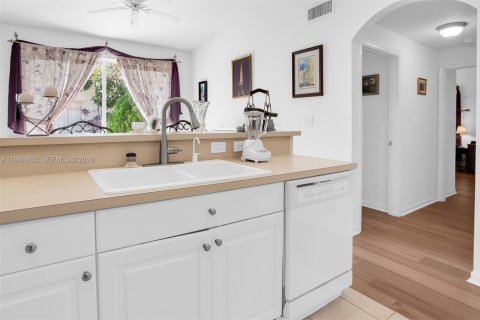 Villa ou maison à louer à Miramar, Floride: 3 chambres, 123 m2 № 2050391 - photo 10