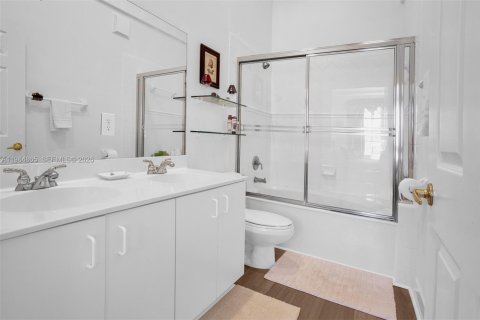 Villa ou maison à louer à Miramar, Floride: 3 chambres, 123 m2 № 2050391 - photo 21