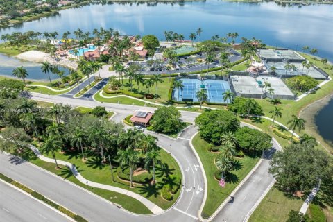 Villa ou maison à louer à Miramar, Floride: 3 chambres, 123 m2 № 2050391 - photo 30
