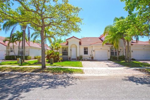 Villa ou maison à Miramar, Floride 3 chambres, 123 m2 № 2050391
