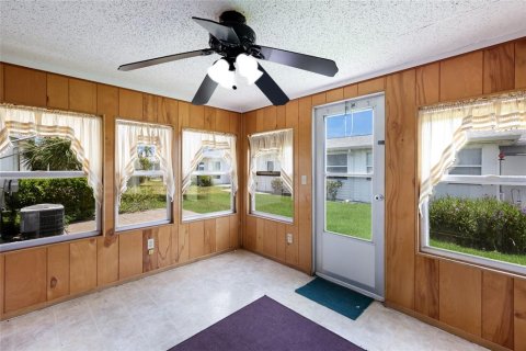 Villa ou maison à vendre à Bradenton, Floride: 2 chambres, 91.51 m2 № 2156299 - photo 11