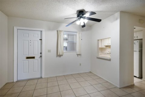 Villa ou maison à vendre à Bradenton, Floride: 2 chambres, 91.51 m2 № 2156299 - photo 13