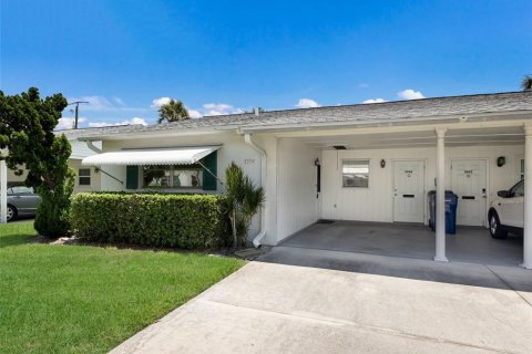 Villa ou maison à vendre à Bradenton, Floride: 2 chambres, 91.51 m2 № 2156299 - photo 2
