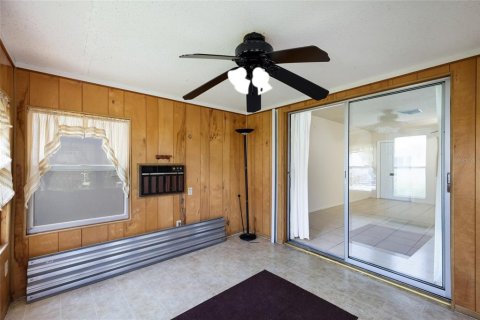 Villa ou maison à vendre à Bradenton, Floride: 2 chambres, 91.51 m2 № 2156299 - photo 10