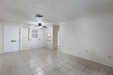 Villa ou maison à vendre à Bradenton, Floride: 2 chambres, 91.51 m2 № 2156299 - photo 7