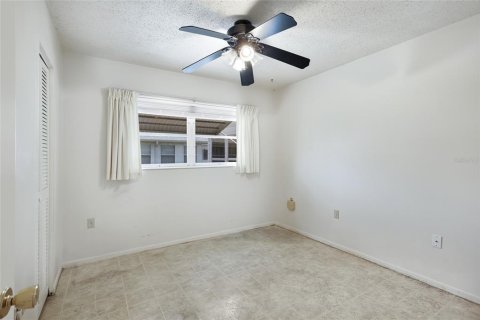 Villa ou maison à vendre à Bradenton, Floride: 2 chambres, 91.51 m2 № 2156299 - photo 17