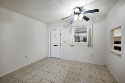 Villa ou maison à vendre à Bradenton, Floride: 2 chambres, 91.51 m2 № 2156299 - photo 5
